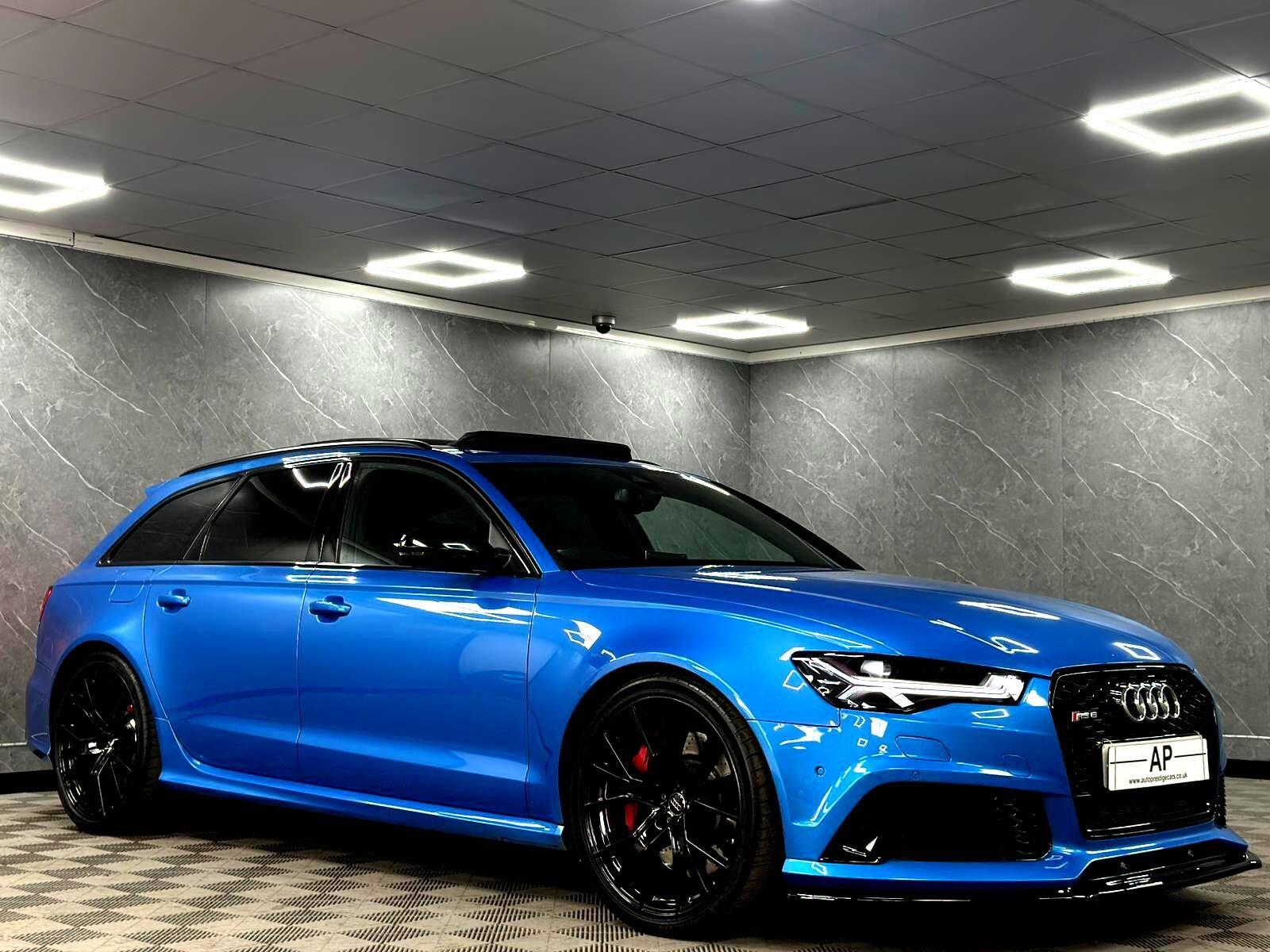 Audi RS6 Avant secondary view